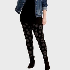 Torrid Black & Grey Skull Sweater Knit Legging